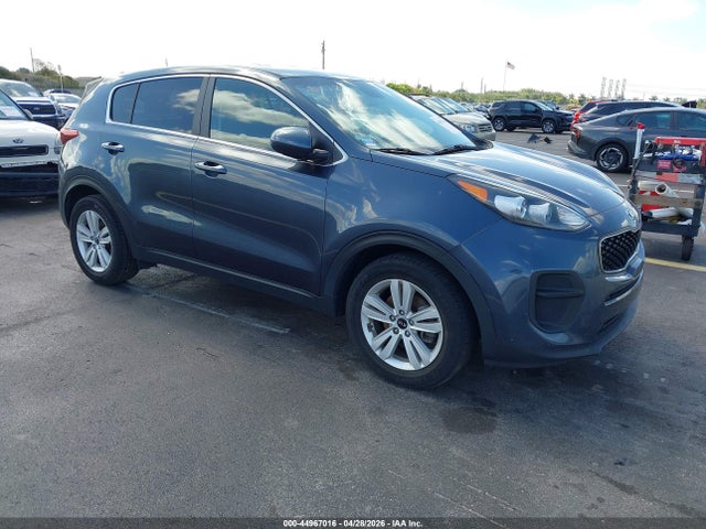 Salvage Kia Sportage Image