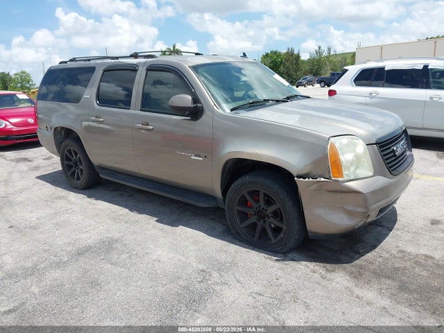Salvage GMC Yukon Image