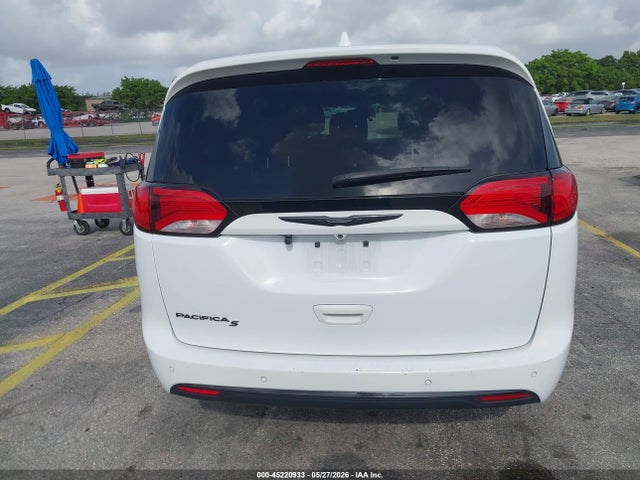 Chrysler Pacifica Touring Plus