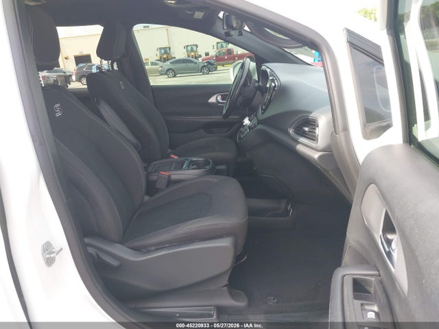 Chrysler Pacifica Touring Plus
