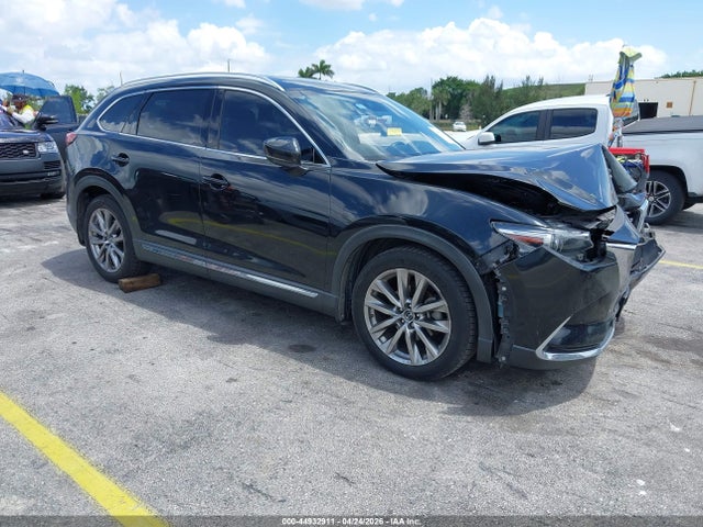 Salvage Mazda Cx Image