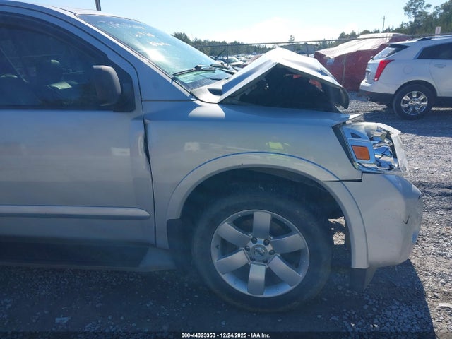 Nissan Armada Sv