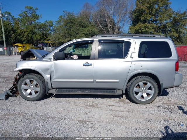 Nissan Armada Sv
