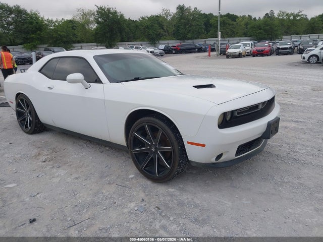 Salvage Dodge Challenger Image