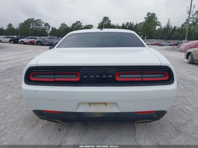Dodge Challenger Sxt