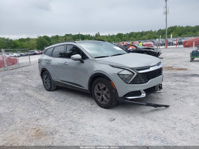 Salvage Kia Sportage Image