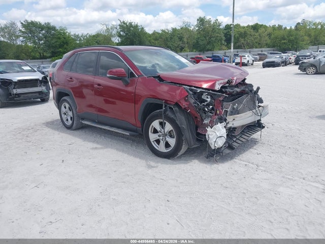 Salvage Toyota RAV4 Image