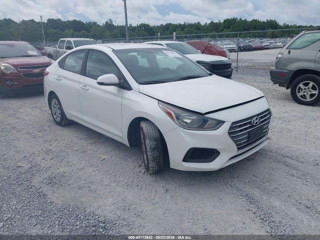 Salvage Hyundai ACCENT Image