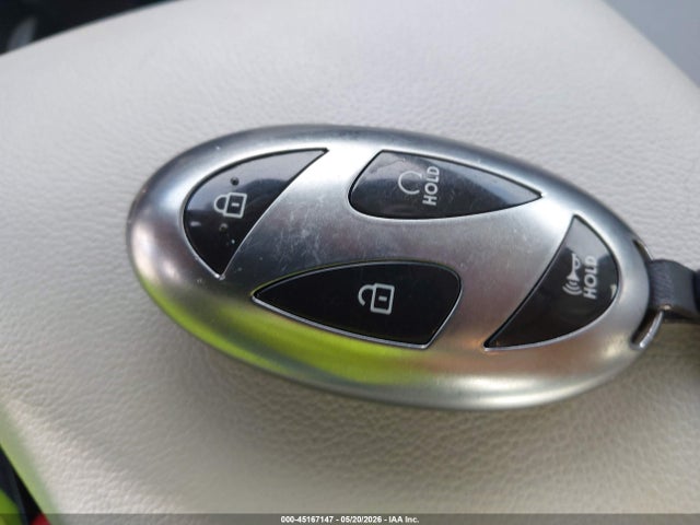 Hyundai ELANTRA Limited