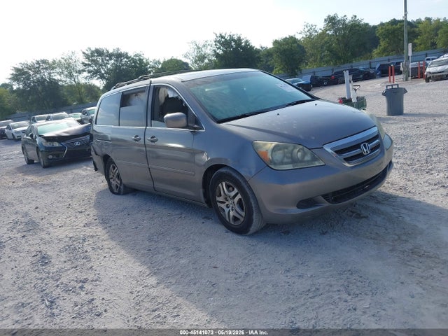 Salvage Honda Odyssey Image