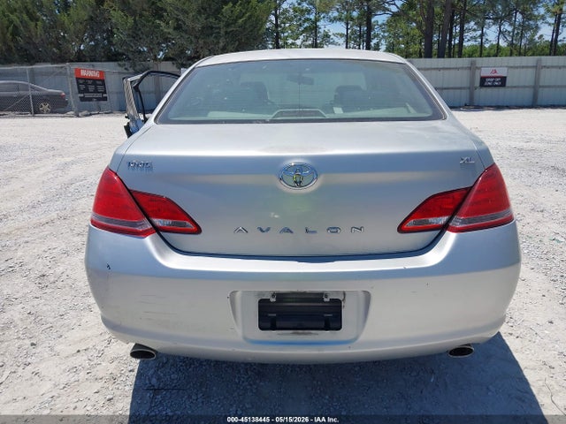 Toyota Avalon Xl
