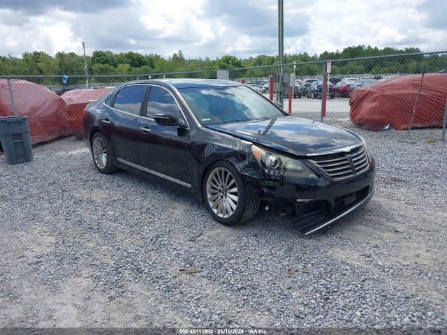 Salvage Hyundai Equus Image