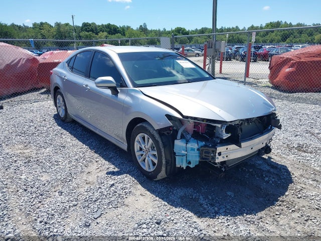 Salvage Toyota Camry Image