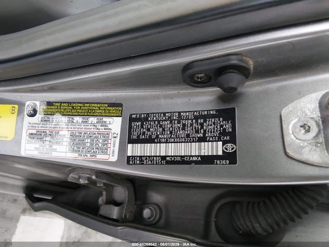 Toyota Camry Le V6