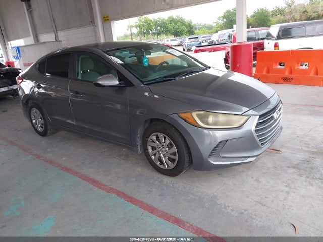 Salvage Hyundai ELANTRA Image