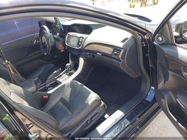 Honda Accord Touring V6