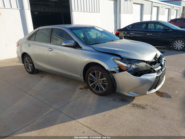Salvage Toyota Camry Image