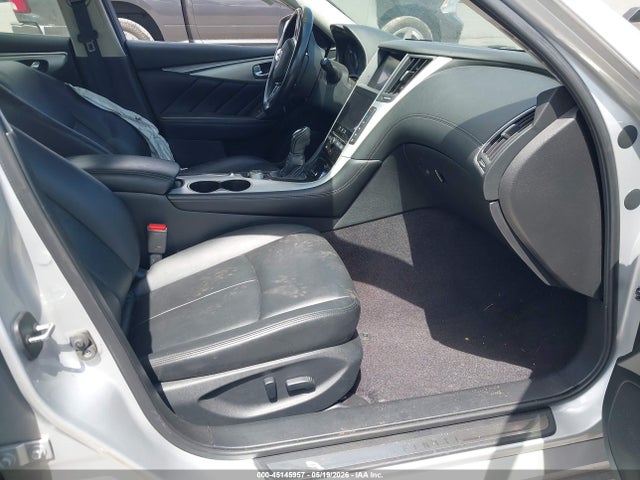 INFINITI Q50 Luxe
