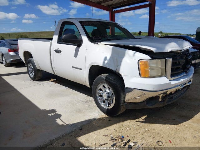 Salvage GMC Sierra 1500 Image