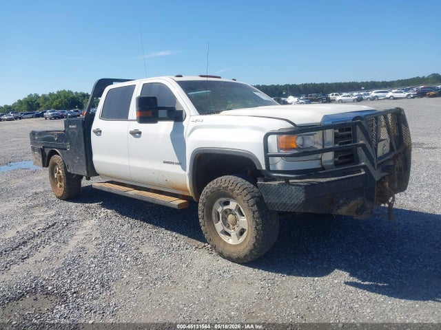 Salvage GMC Sierra 2500 Image