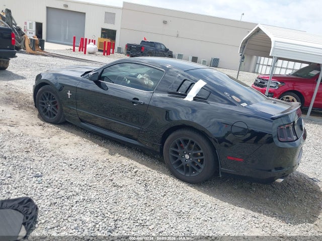 Ford Mustang V6 Premium
