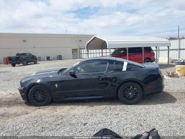 Ford Mustang V6 Premium