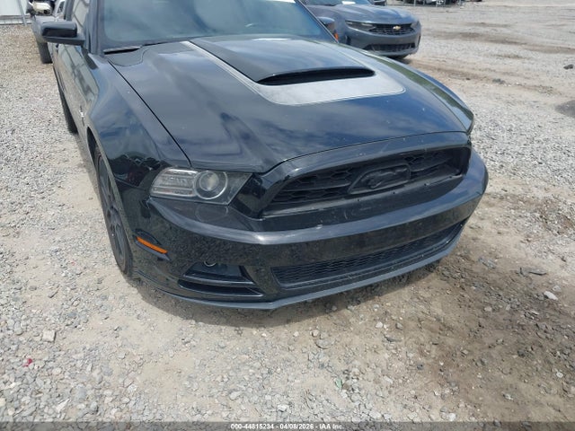 Ford Mustang V6 Premium