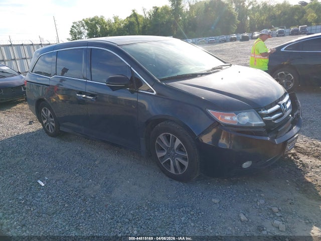 Salvage Honda Odyssey Image