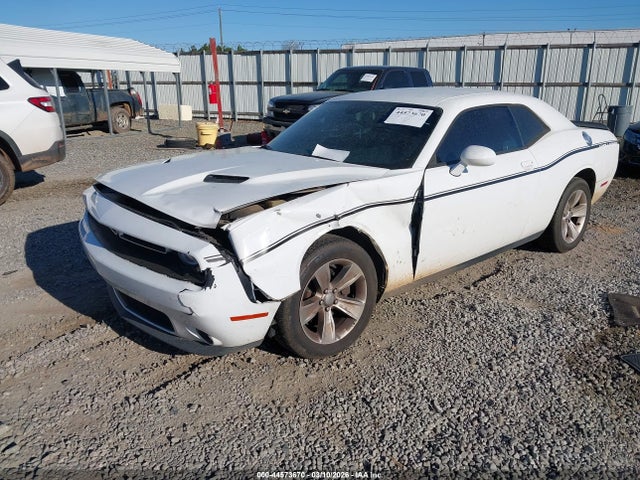 Dodge Challenger Sxt