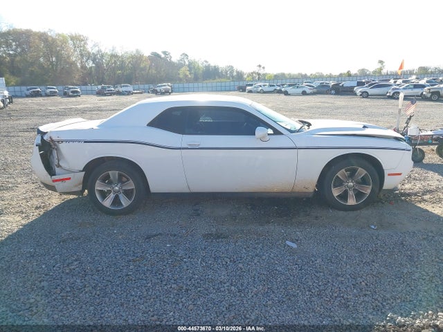 Dodge Challenger Sxt