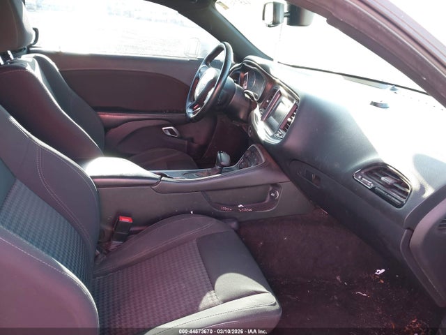Dodge Challenger Sxt