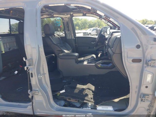 Nissan Frontier Pro-4x 4x4