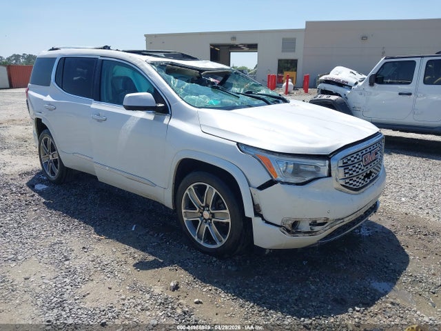Salvage GMC Acadia Image