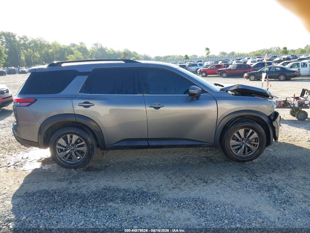 Nissan Pathfinder Sv 2wd