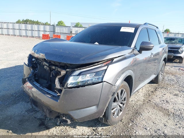Nissan Pathfinder Sv 2wd