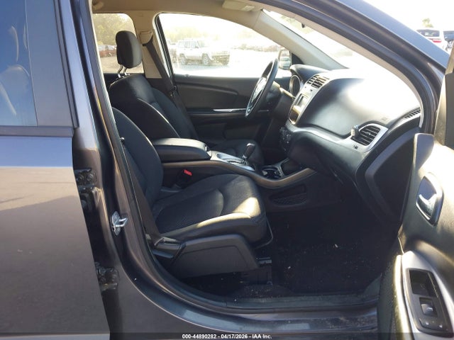 Dodge Journey Se