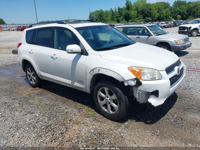 Salvage Toyota RAV4 Image