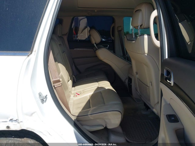 Jeep Grand Cherokee Overland 4x2