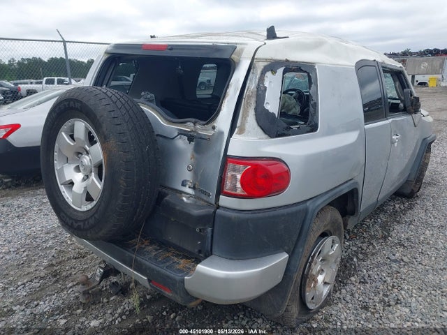 Toyota FJ Cruiser