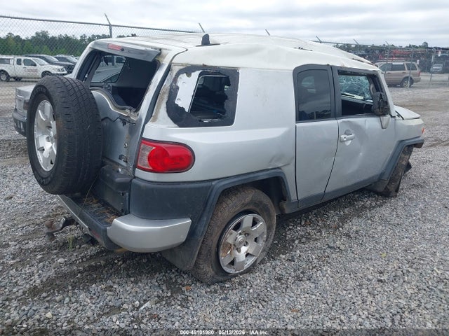 Toyota FJ Cruiser