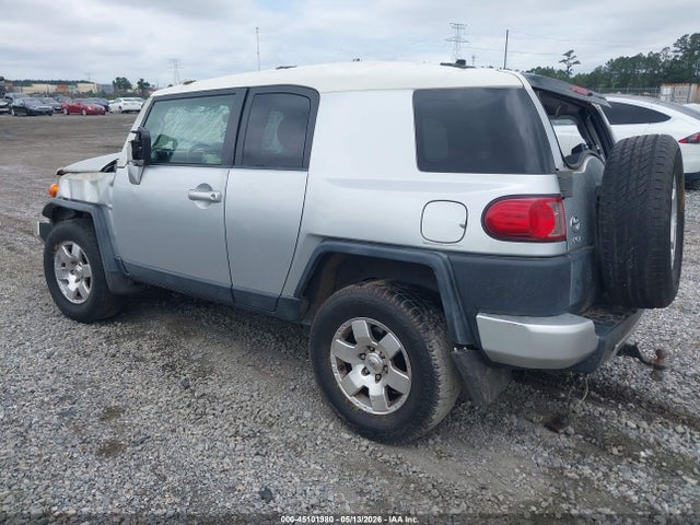 Toyota FJ Cruiser