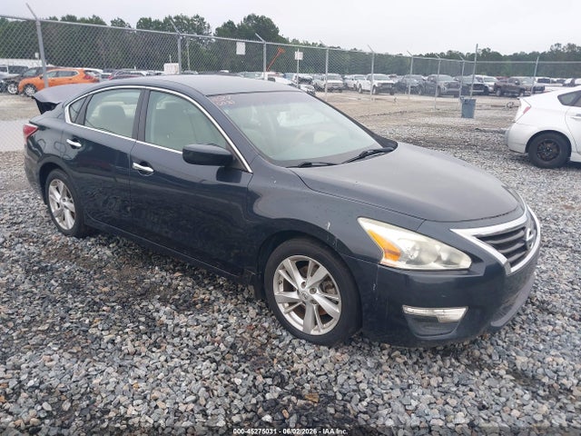 Salvage Nissan Altima Image