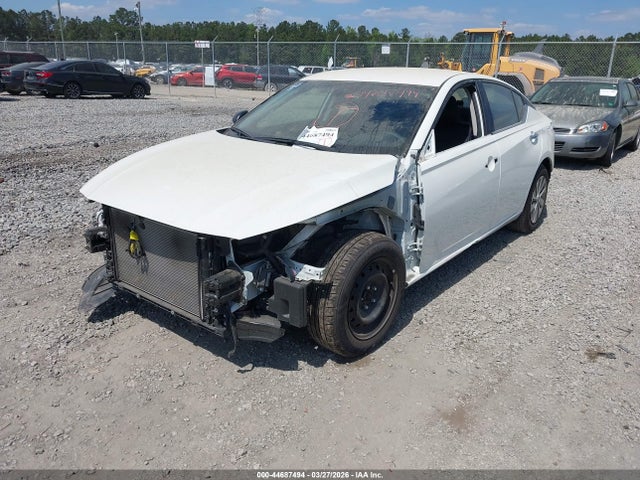 Nissan Altima S Fwd