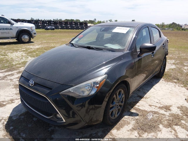 Toyota Yaris Le