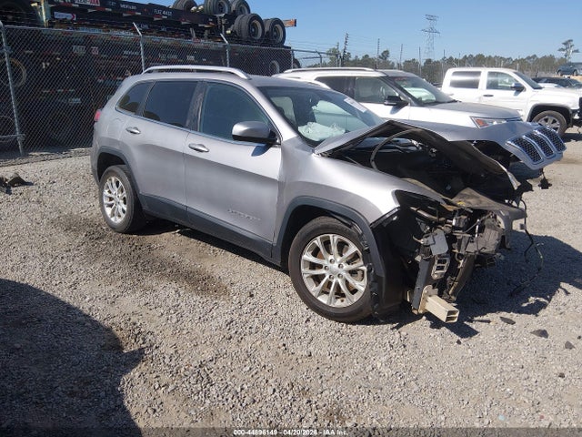 Salvage Jeep Cherokee Image