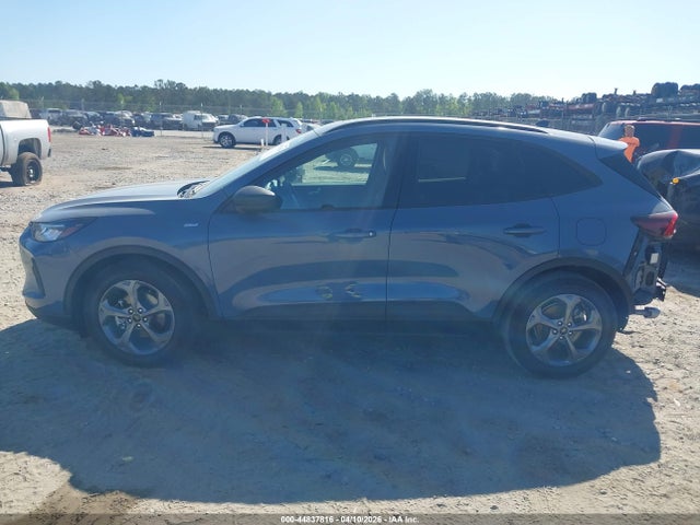 Ford Escape St-line