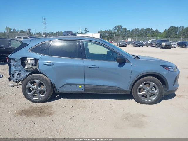 Ford Escape St-line