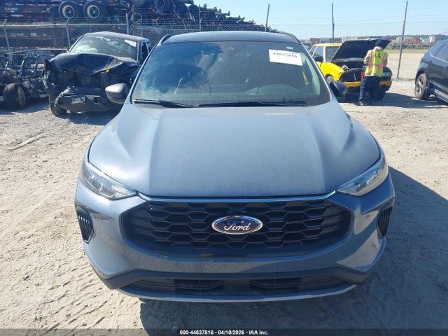 Ford Escape St-line
