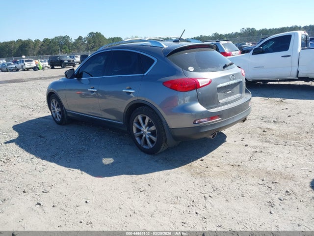 INFINITI Ex Journey