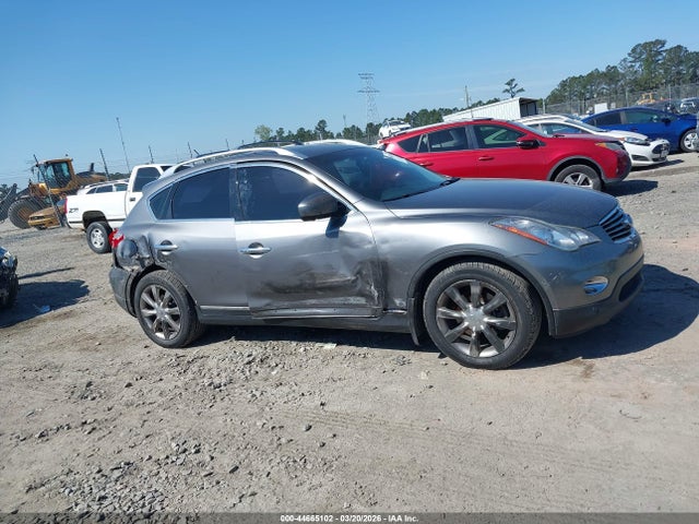INFINITI Ex Journey